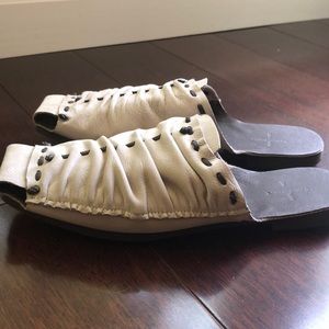 Dusica Italy Soft Leather Slides, size 38 (usa 8)